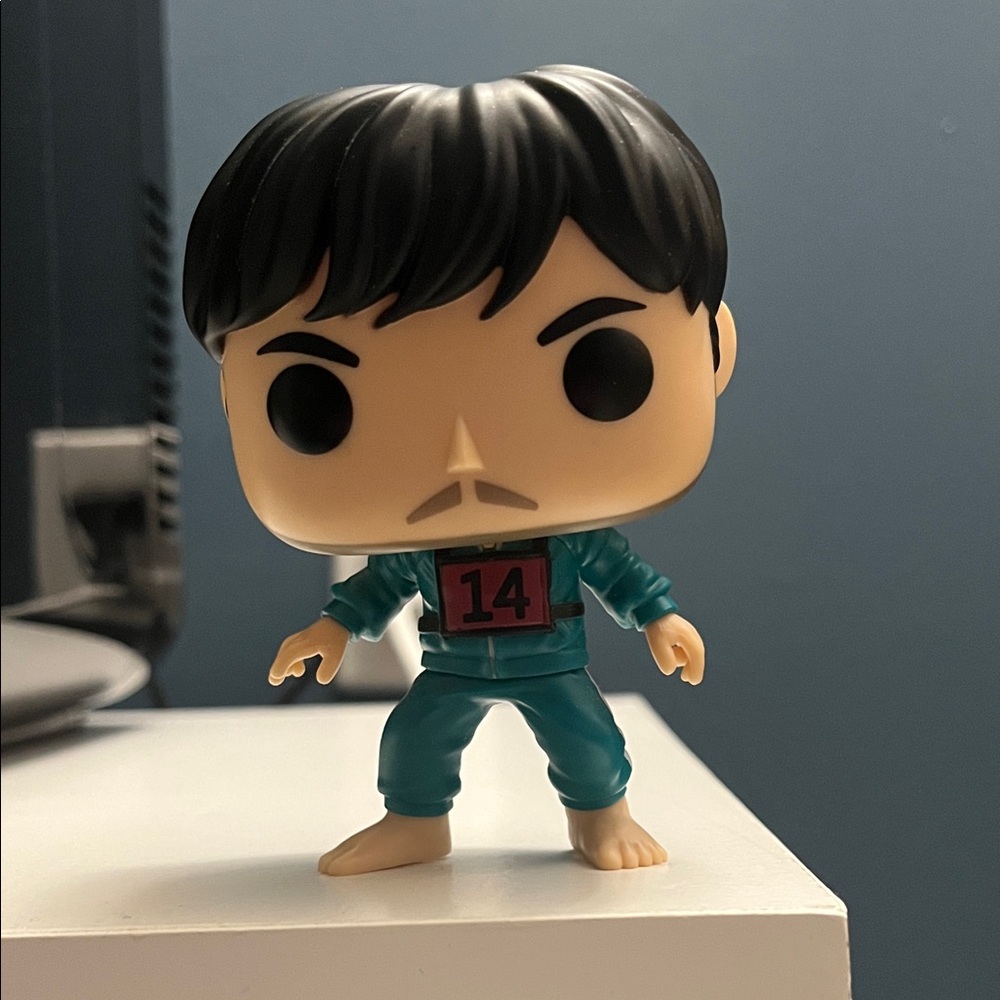Cho Sang-woo Squid Games player 218 Funko Pop Figure in Teal and Black
